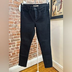 Levi’s Black Shaping Skinny Jeans